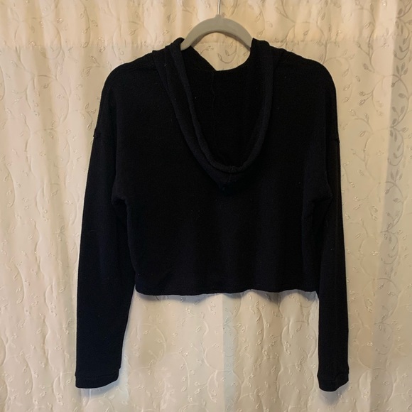 Black crop sweater - Picture 2 of 2